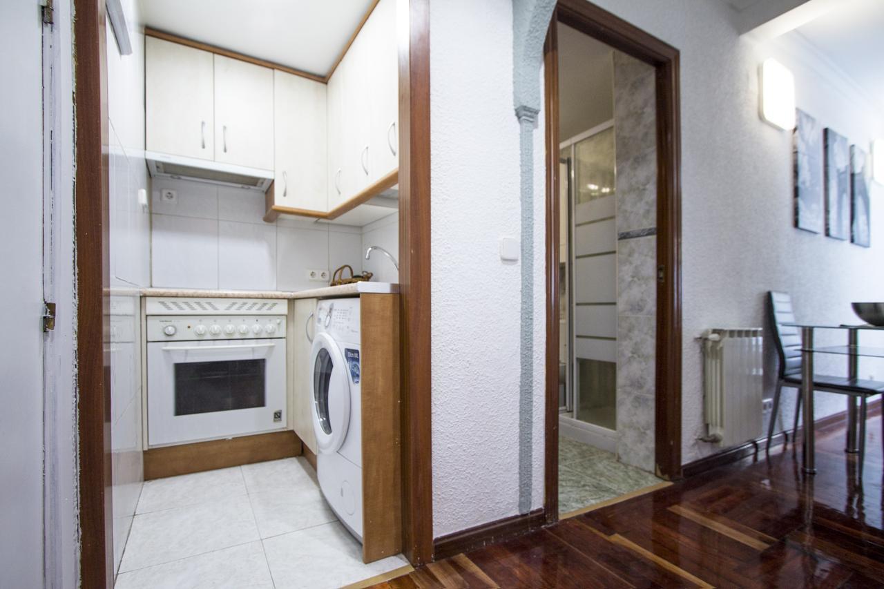 Apartamentos Rialto Madrid Exterior photo