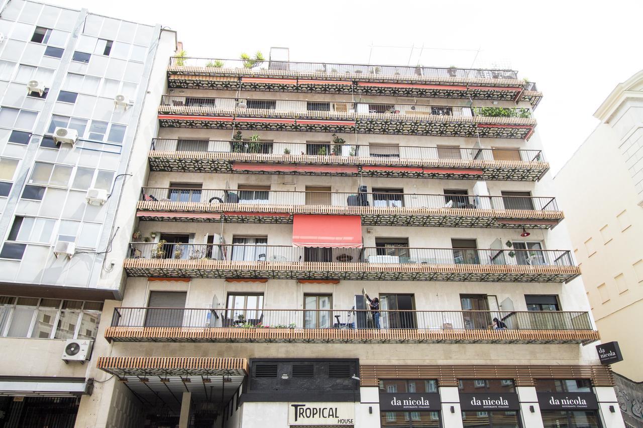 Apartamentos Rialto Madrid Exterior photo